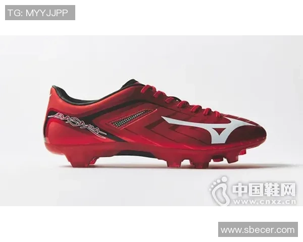 美津浓足球鞋球星上脚瞬间 展现运动科技与实力结合的完美表现